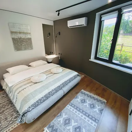 Synyogora Guest house