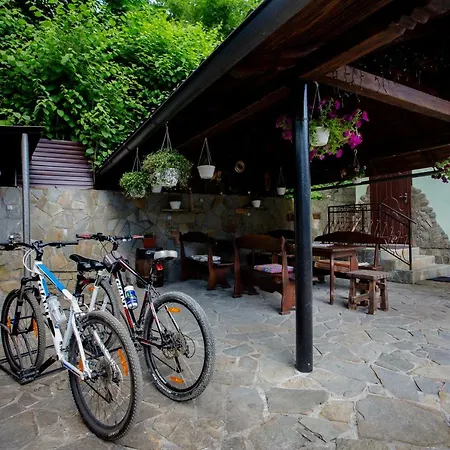 Synyogora Guest house