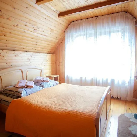 Synyogora Gæstehus 3*